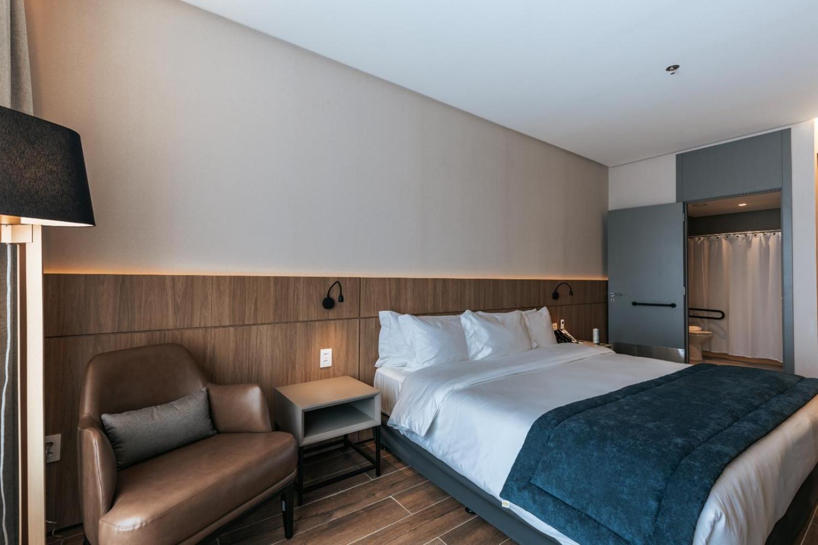 Wtc & By Atlantica Hotel 4*